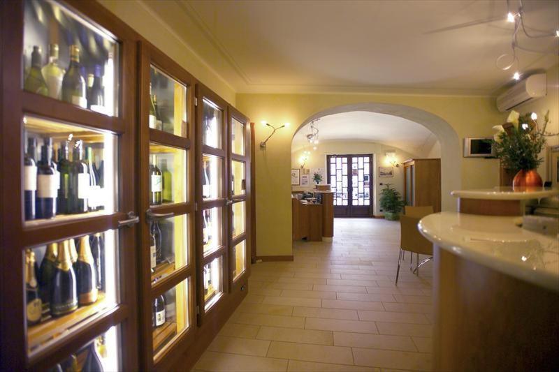 Albergo Badellino Μπρα Εξωτερικό φωτογραφία