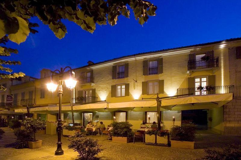 Albergo Badellino Μπρα Εξωτερικό φωτογραφία