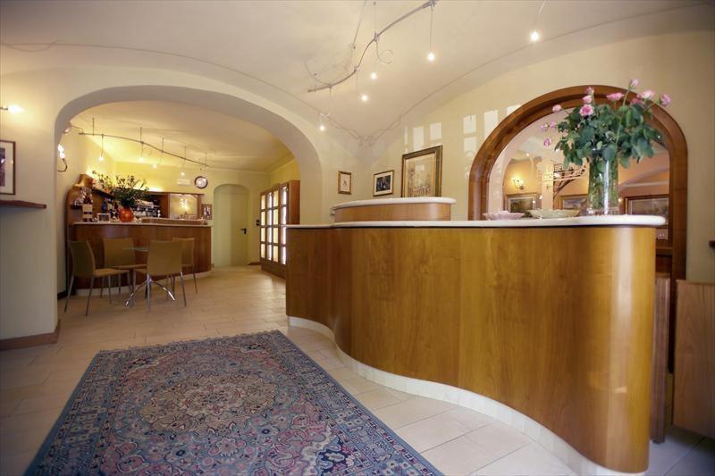 Albergo Badellino Μπρα Εξωτερικό φωτογραφία