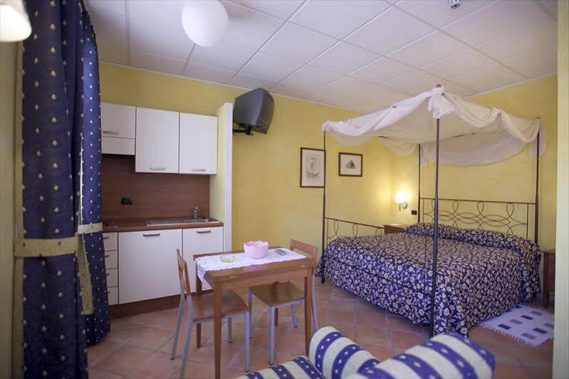 Albergo Badellino Μπρα Εξωτερικό φωτογραφία